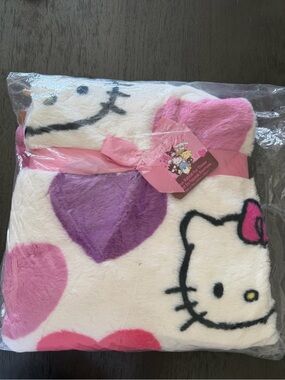 Hello Kitty Plush Throw Blanket with Pink, Purple, White Hearts